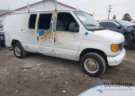 2003 Ford E-250 Commercial/Recreational z USA, uszkodzony, nr VIN 1FTNE24L33HA84344